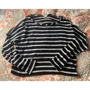 L.A hearts cropped sweater. Size M